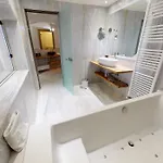 Hotel Valeni Boutique &