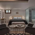 Ξενοδοχείο Valeni Boutique & 4*