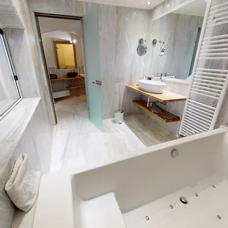 호텔 Valeni Boutique &