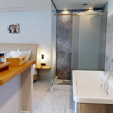 Valeni Boutique & 4* 포르테리아