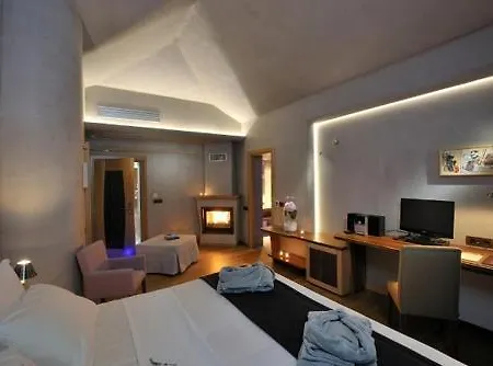 Valeni Boutique & 4*