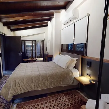 Отель Valeni Boutique &