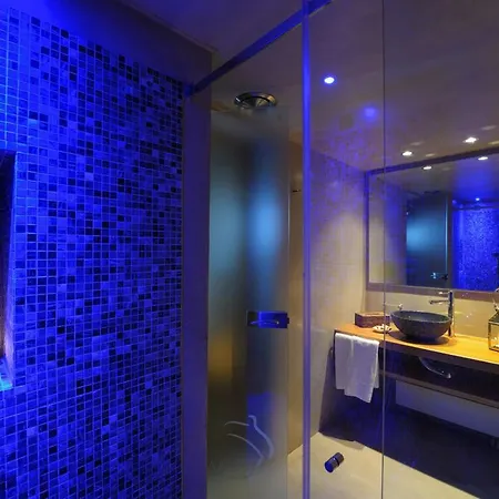 Отель Valeni Boutique & Портария