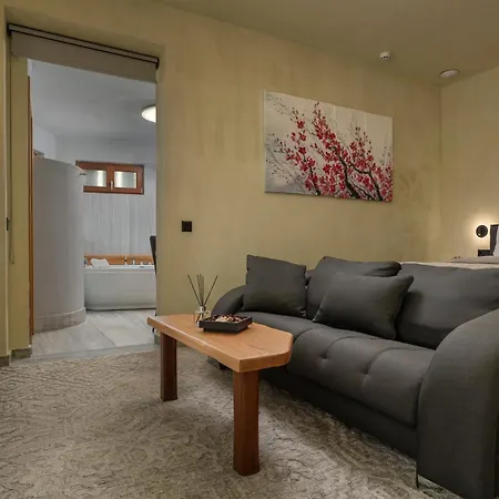 Valeni Boutique & 4*