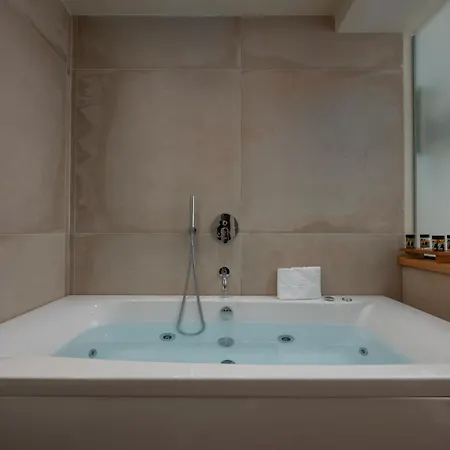 Valeni Boutique & Hotel
