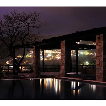 Отель Valeni Boutique & Портария