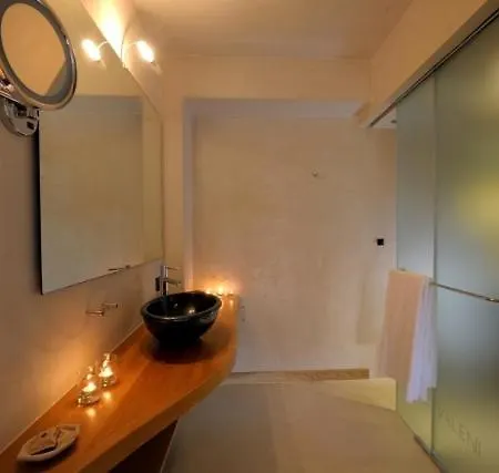 Valeni Boutique & 4* Портария