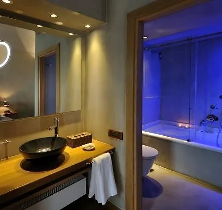 Valeni Boutique & 4*