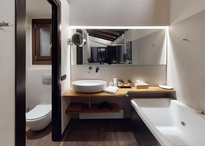 Valeni Boutique & Hotel 4*