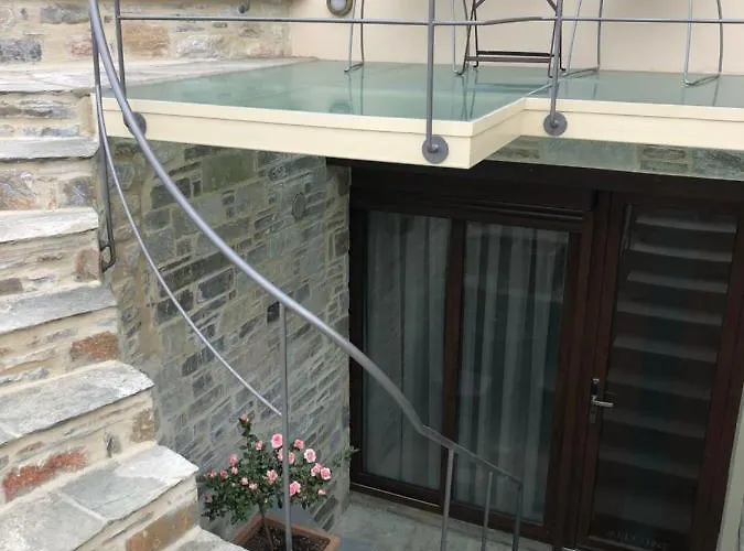 Valeni Boutique & 4* Portariá