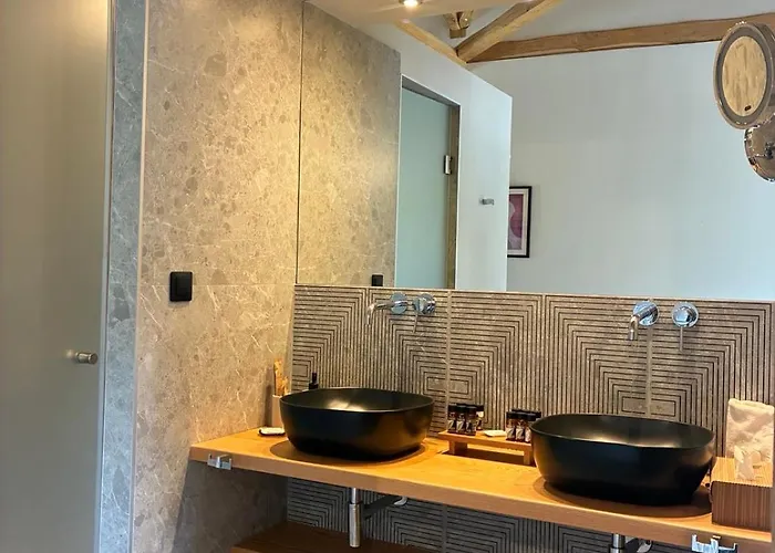 Valeni Boutique & Hotel